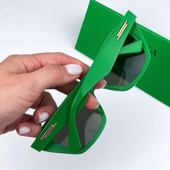 Bottega Veneta BV1121S 005 Sunglasses Green Cat Eye Unisex - Picture 5 of 11